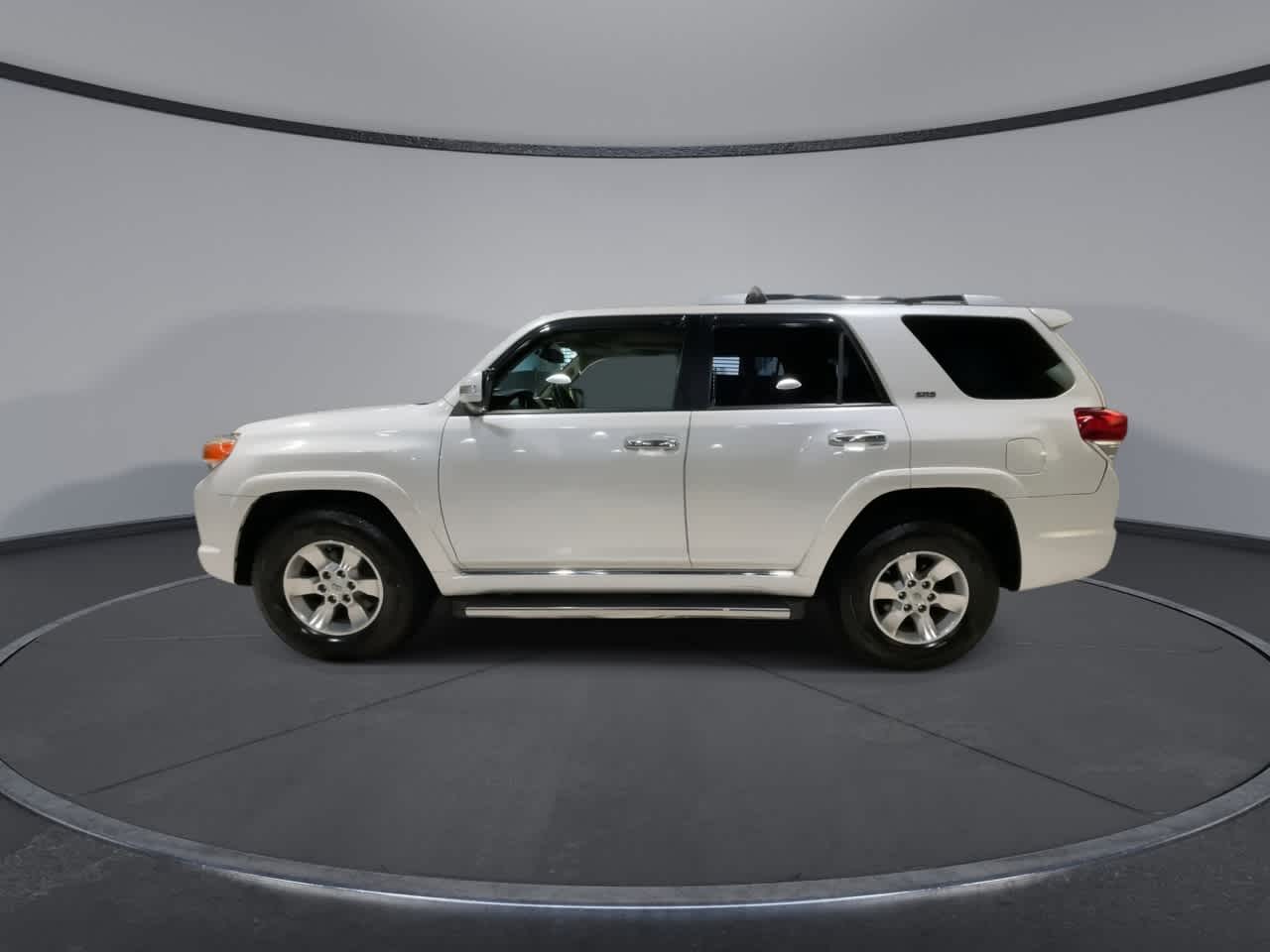 Thumbnail: 2011 Toyota 4Runner - 8