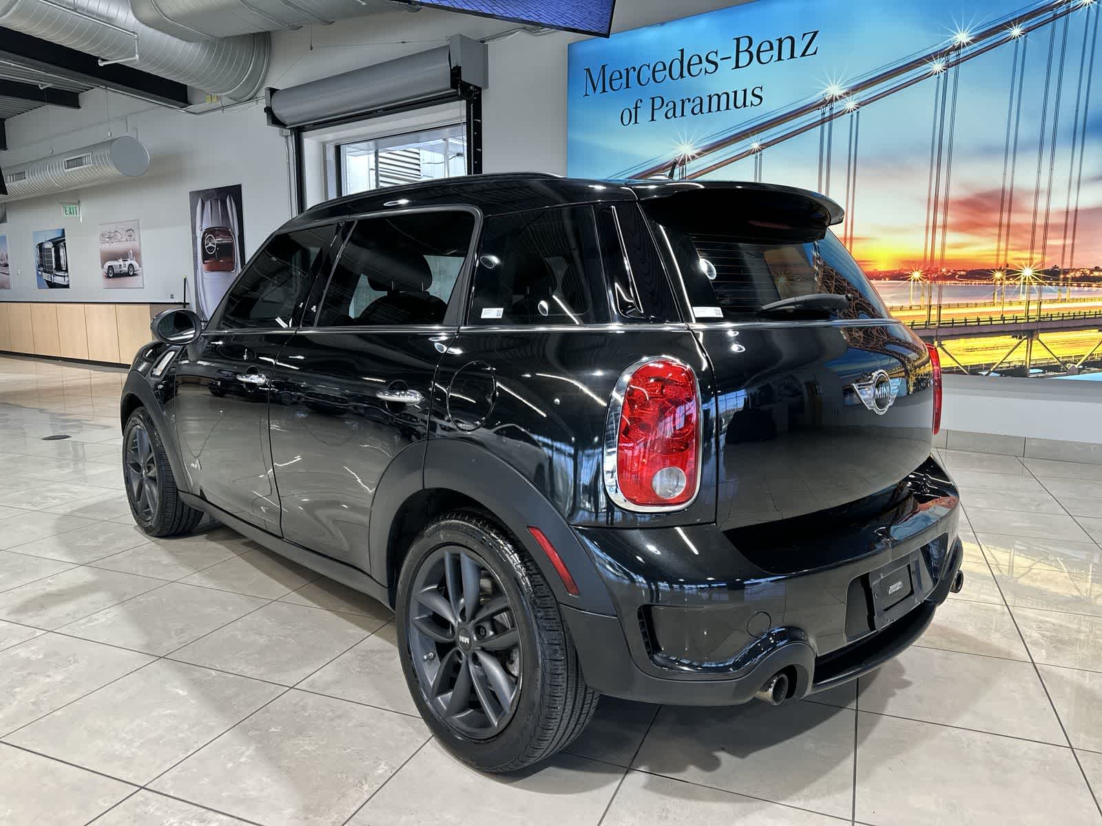 Thumbnail: 2014 MINI Cooper Countryman - 16