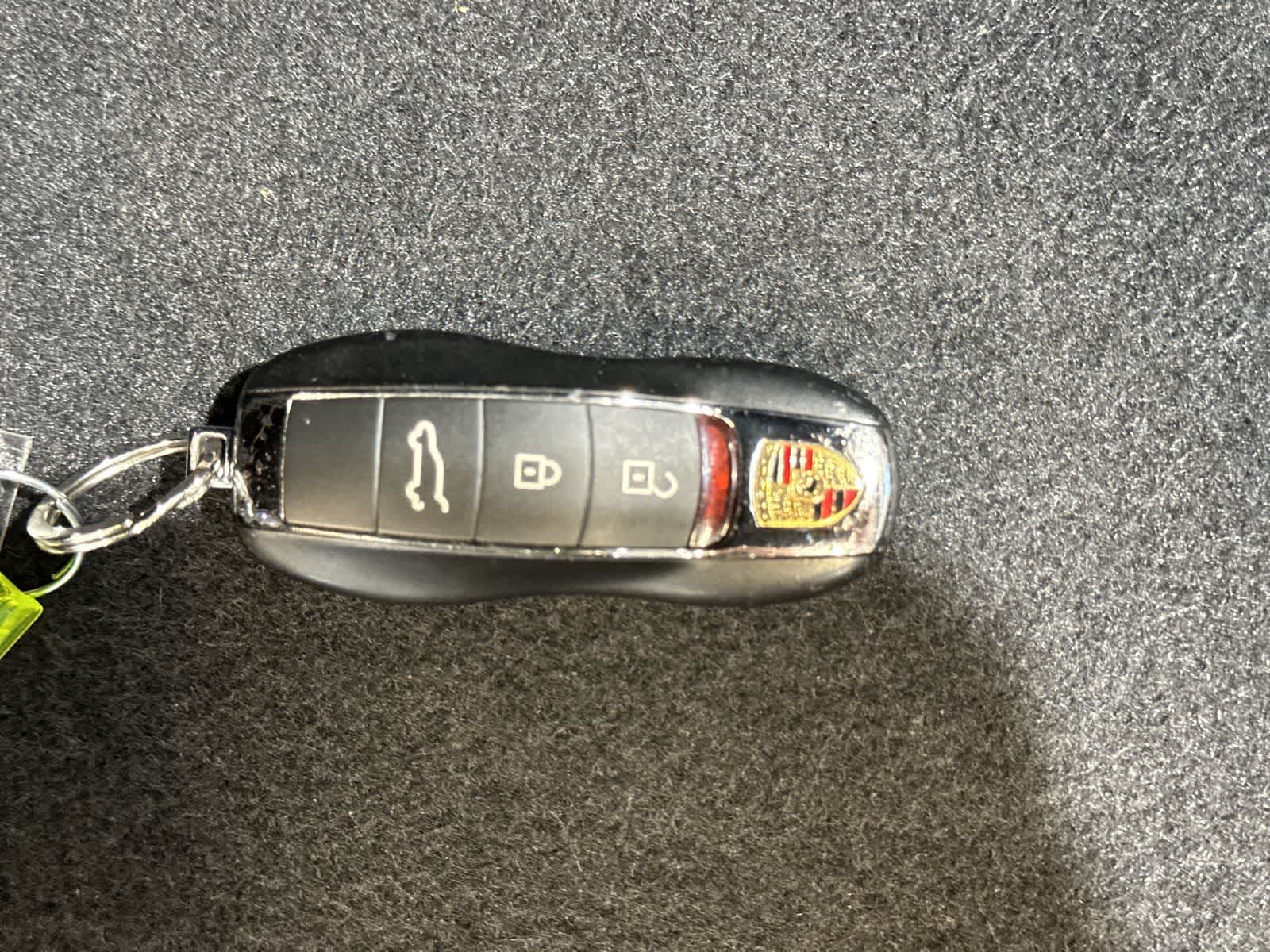 Thumbnail: 2023 Porsche Macan - 32