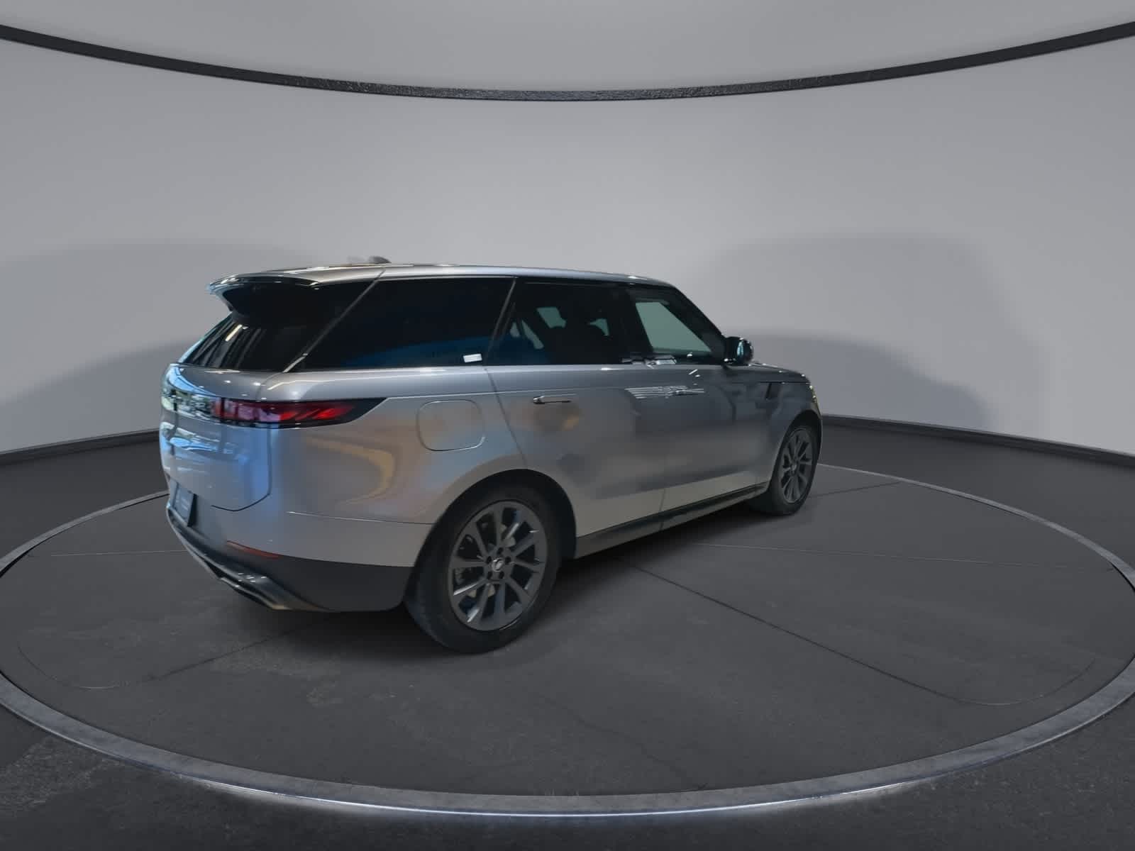 Thumbnail: 2024 Land Rover Range Rover Sport - 11