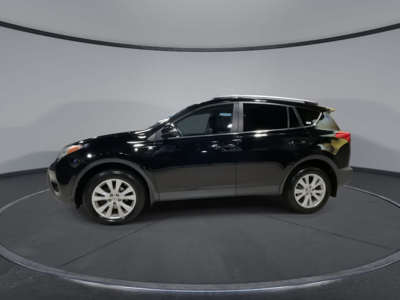 Thumbnail: 2015 Toyota RAV4 - 7