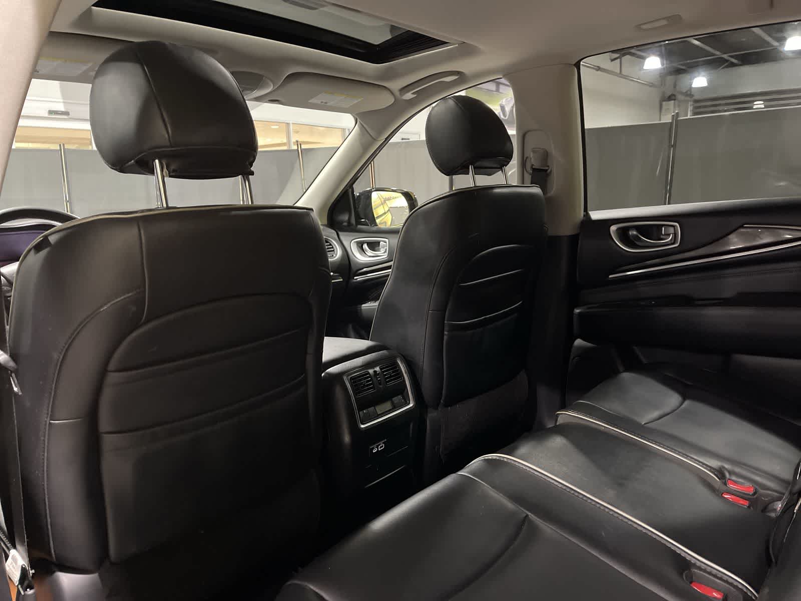 Thumbnail: 2020 INFINITI QX60 - 24