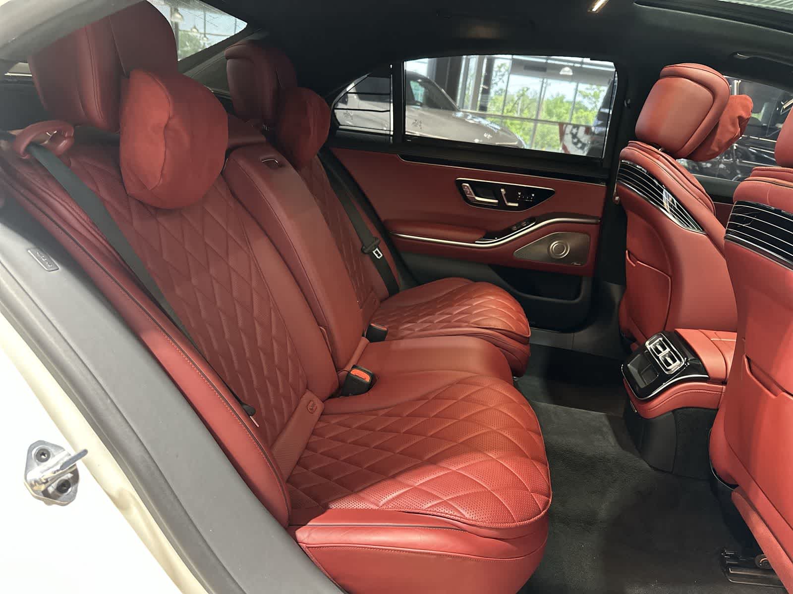 Thumbnail: 2023 Mercedes-Benz S-Class - 25