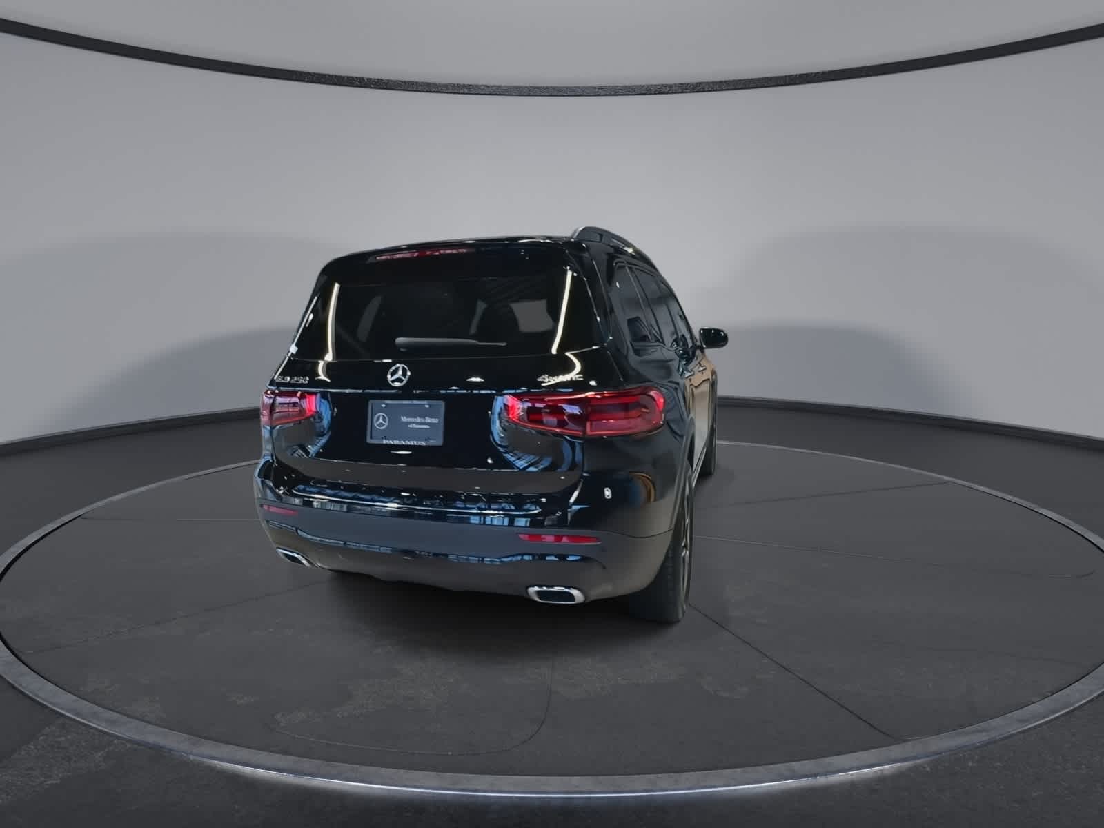 Thumbnail: 2025 Mercedes-Benz GLB - 10