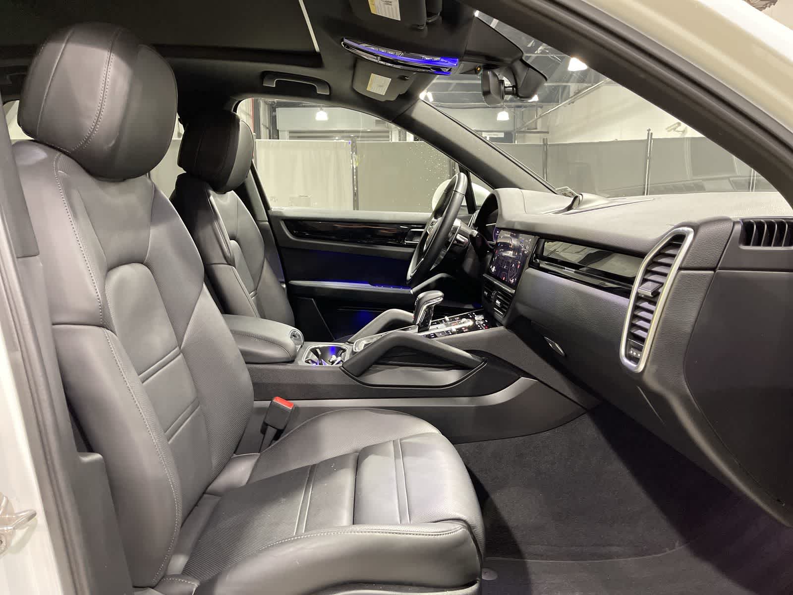 Thumbnail: 2023 Porsche Cayenne - 26