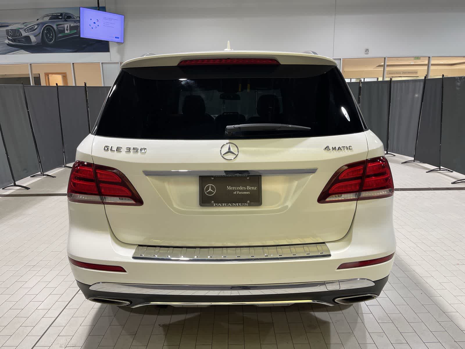 Thumbnail: 2016 Mercedes-Benz GLE - 17