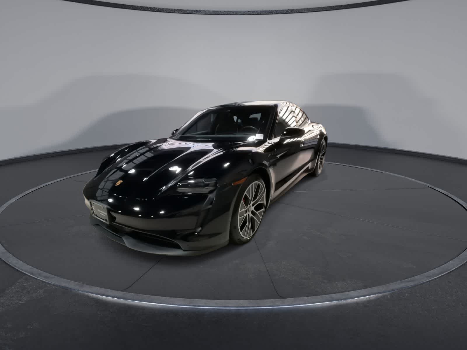 Thumbnail: 2021 Porsche Taycan - 5