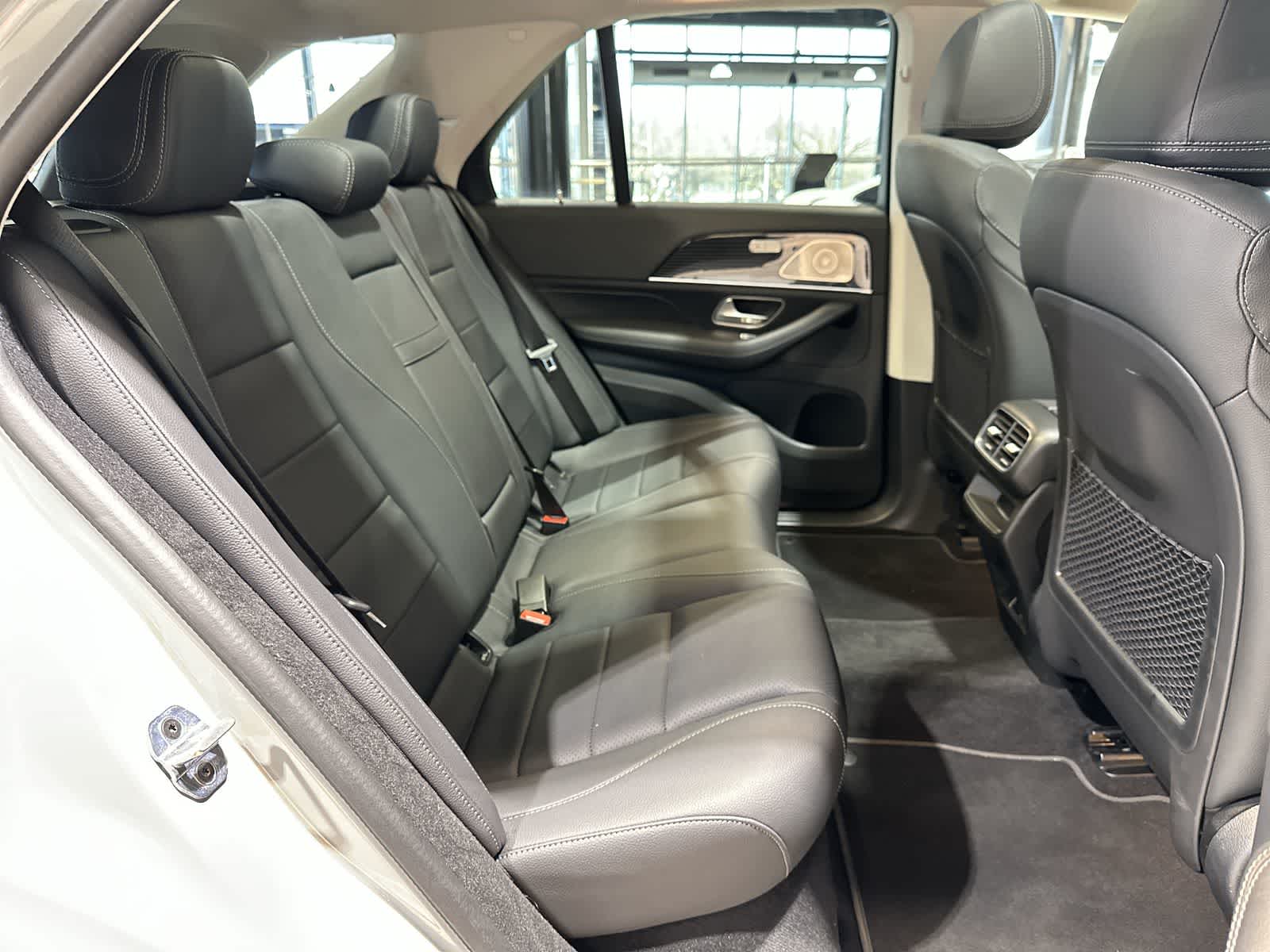 Thumbnail: 2026 Mercedes-Benz GLE - 25