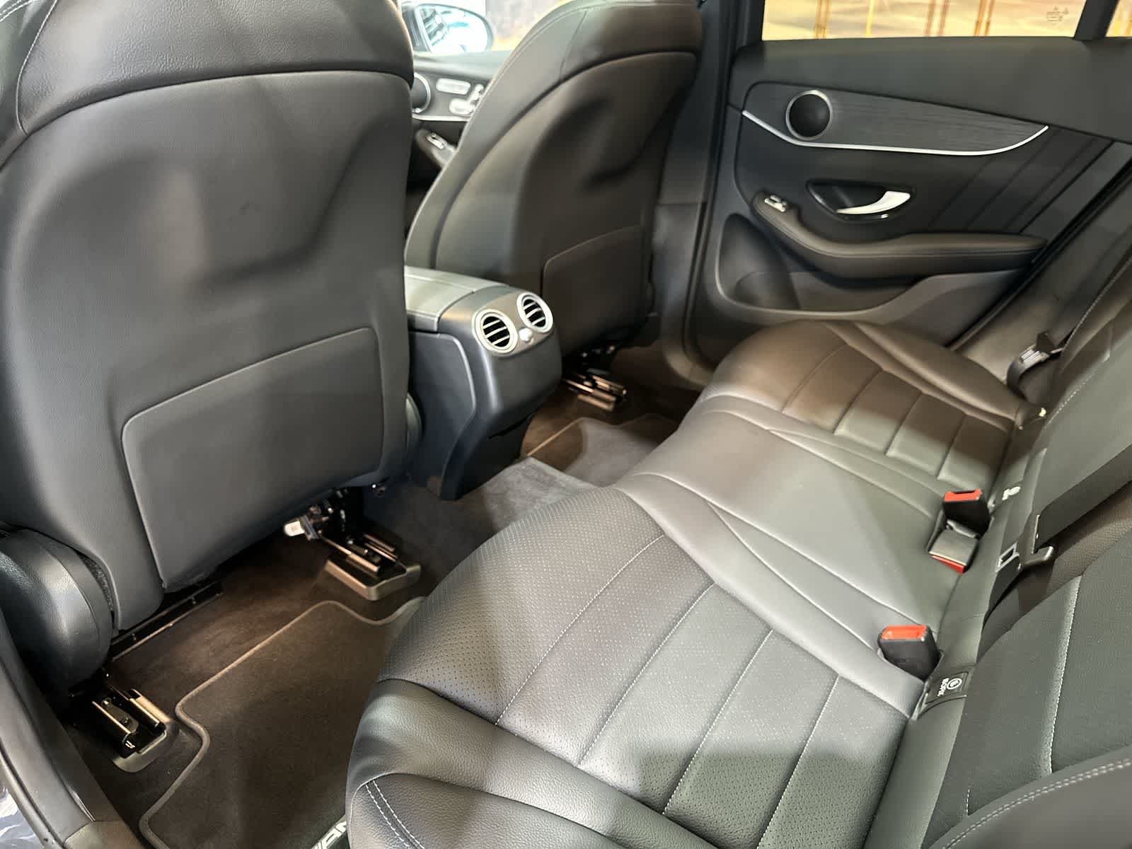 Thumbnail: 2022 Mercedes-Benz GLC - 24