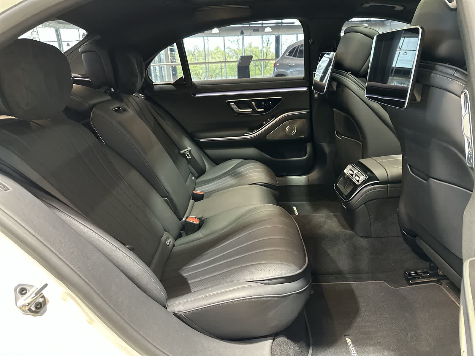 Thumbnail: 2023 Mercedes-Benz S-Class - 25