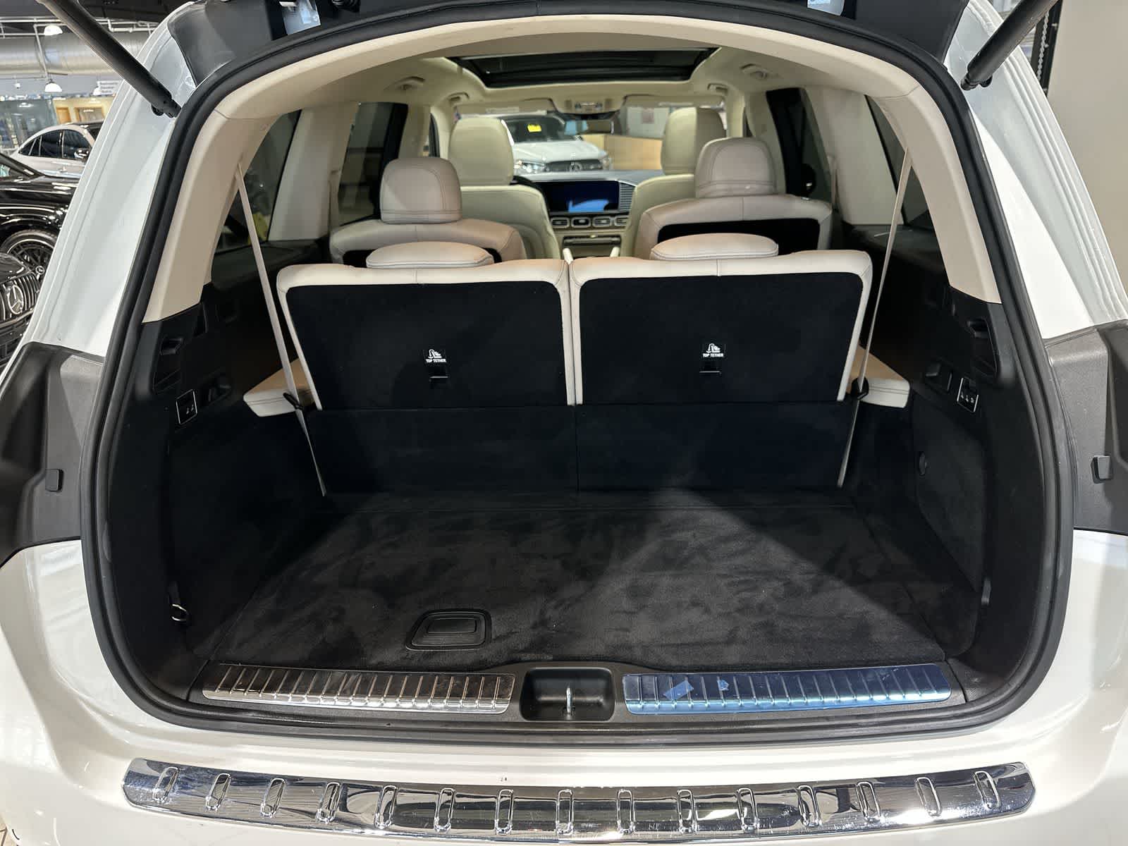 Thumbnail: 2024 Mercedes-Benz GLS - 31