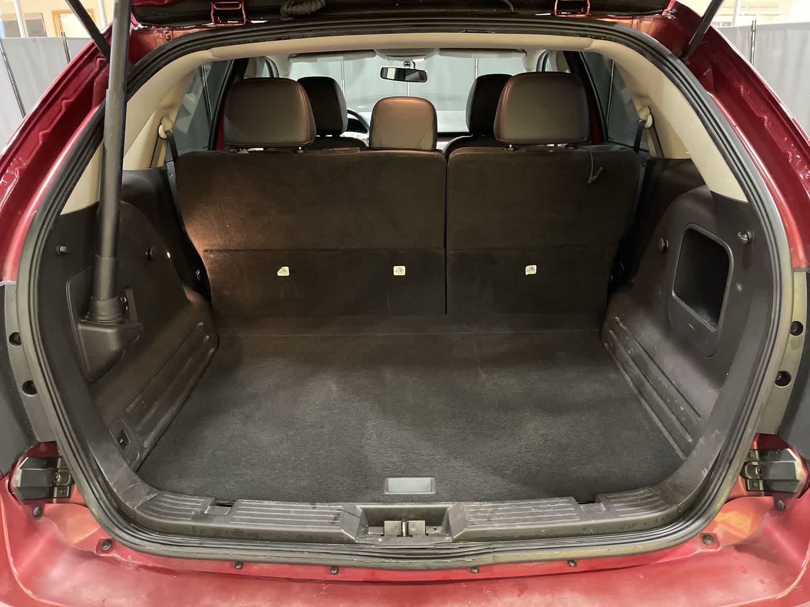 Thumbnail: 2013 Ford Edge - 31