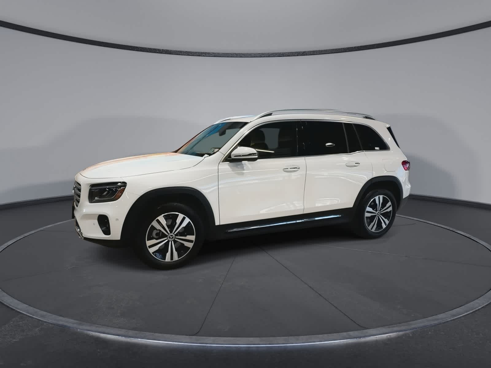 Thumbnail: 2025 Mercedes-Benz GLB - 6