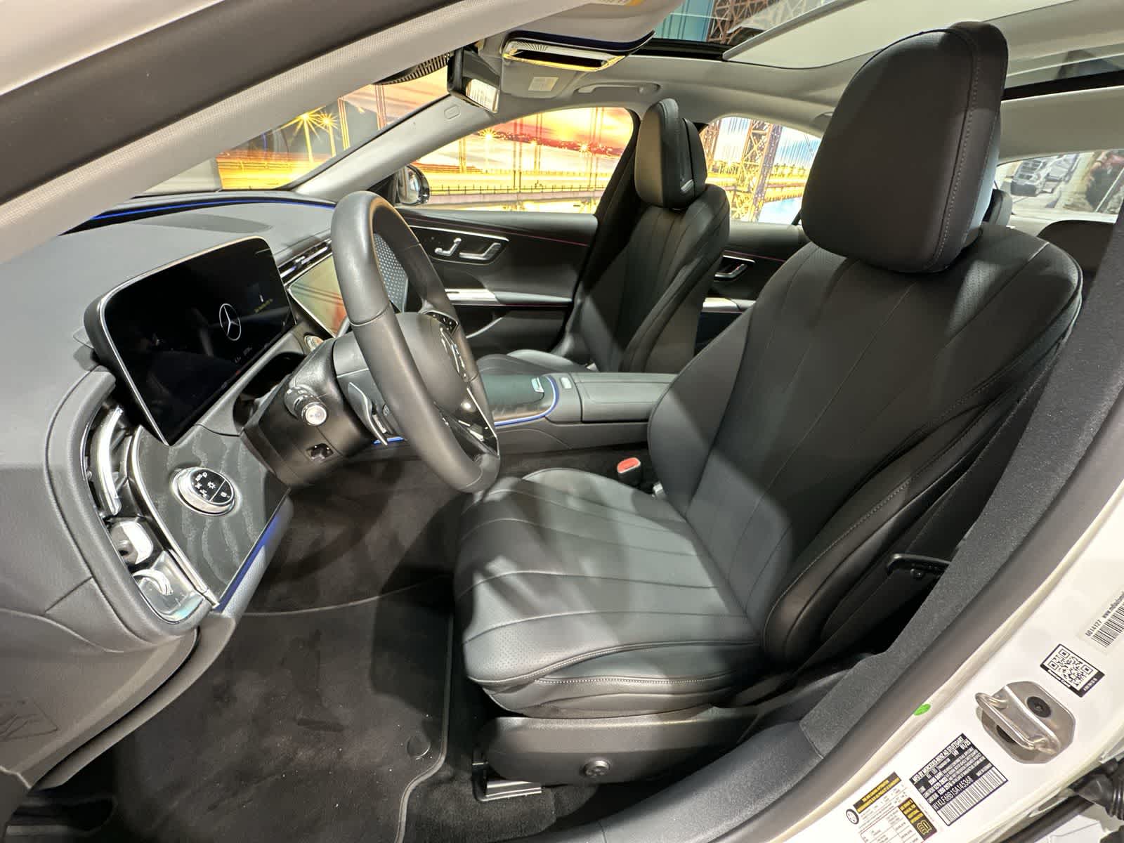 Thumbnail: 2025 Mercedes-Benz E-Class - 23