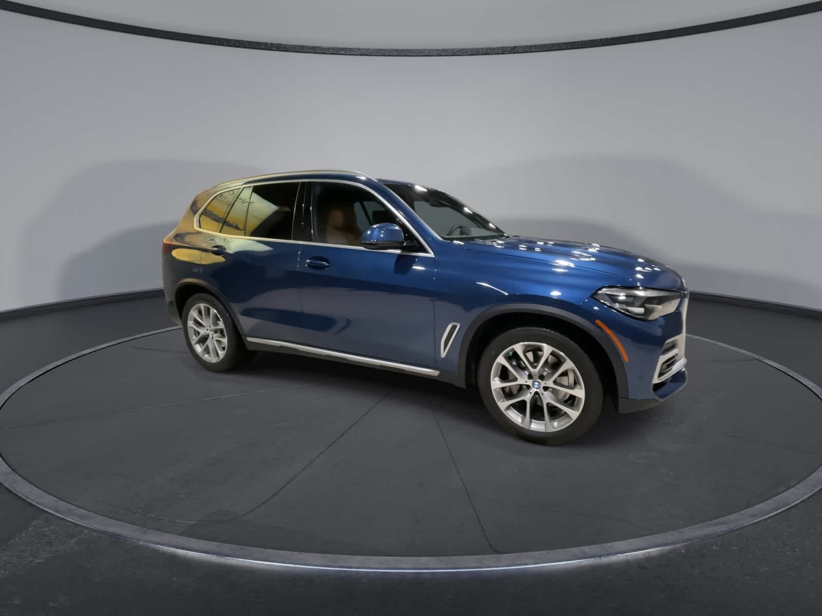 Thumbnail: 2023 BMW X5 - 2