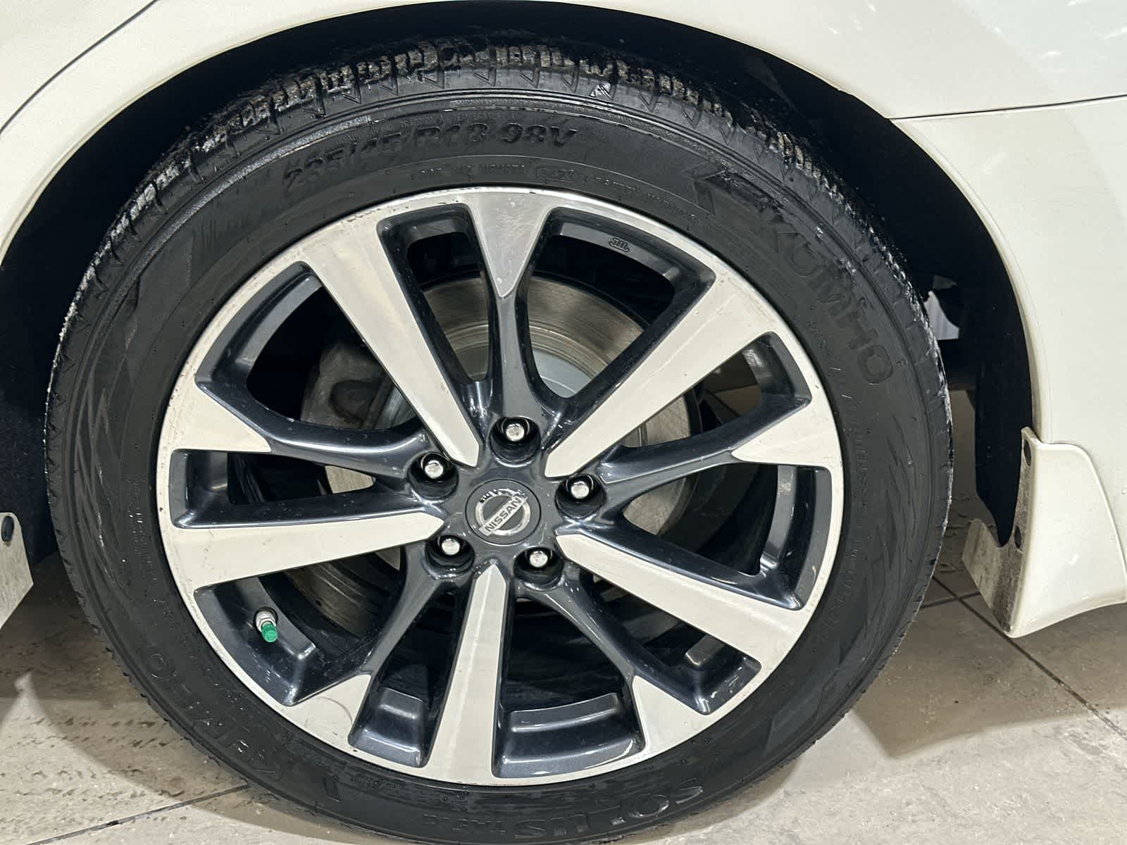 Thumbnail: 2017 Nissan Altima - 20