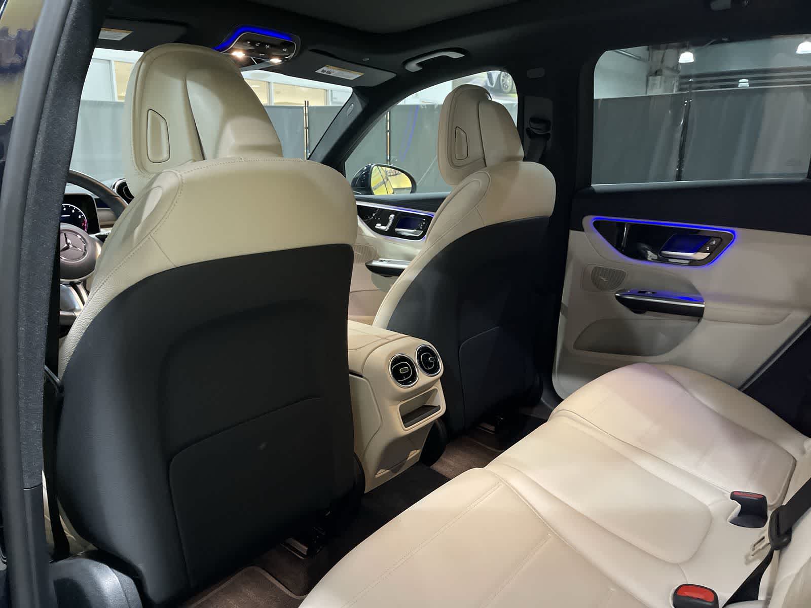 Thumbnail: 2024 Mercedes-Benz GLC - 24