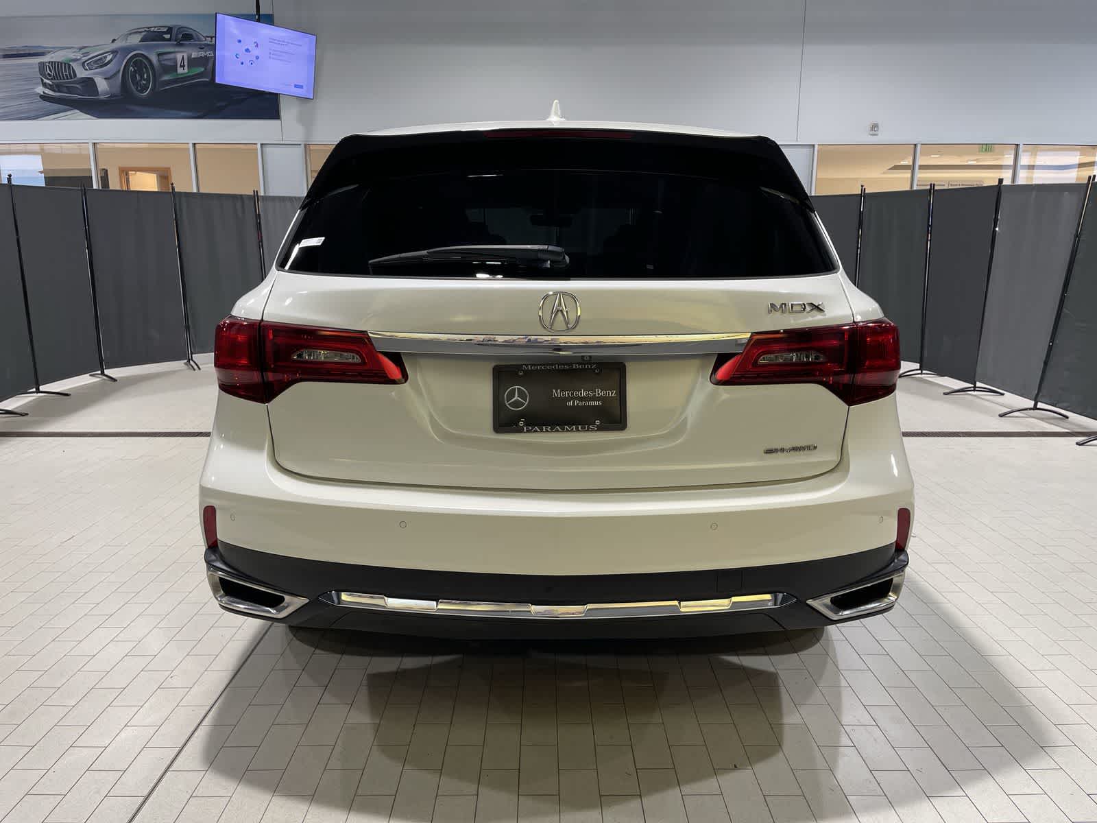 Thumbnail: 2019 Acura MDX - 17
