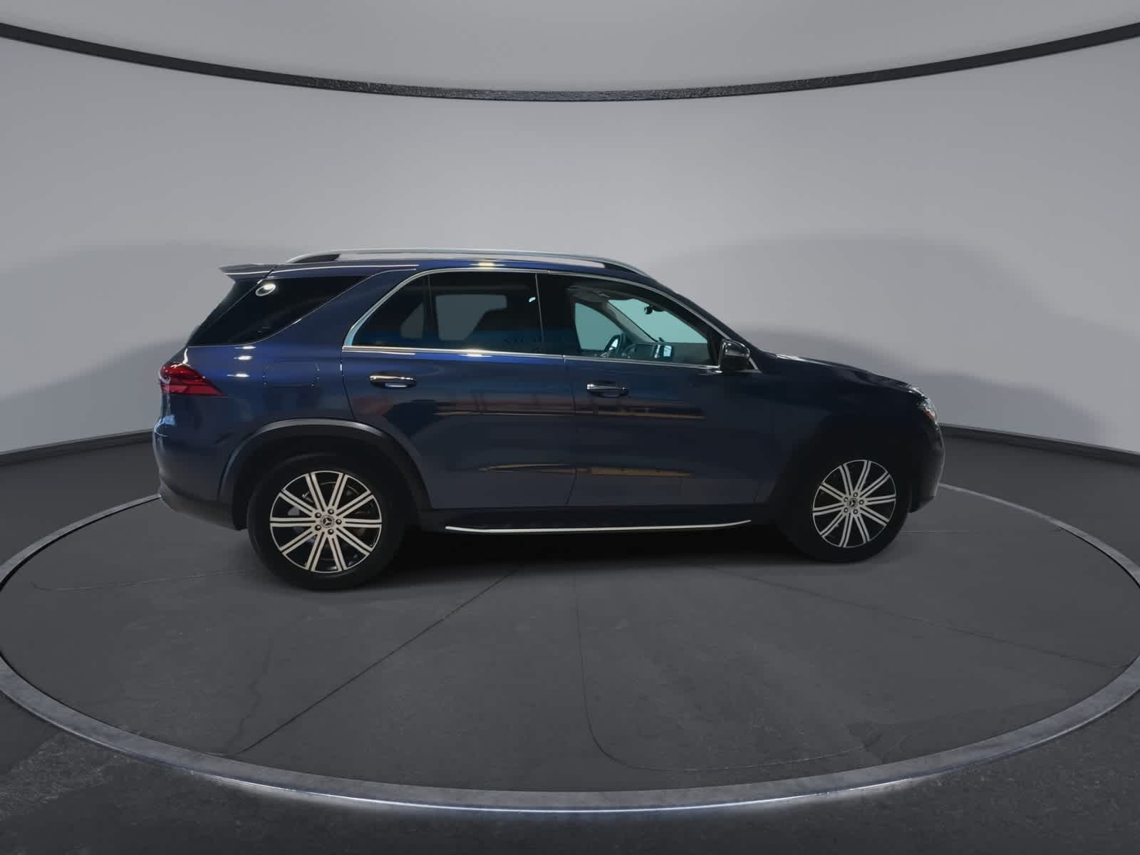 Thumbnail: 2026 Mercedes-Benz GLE - 12