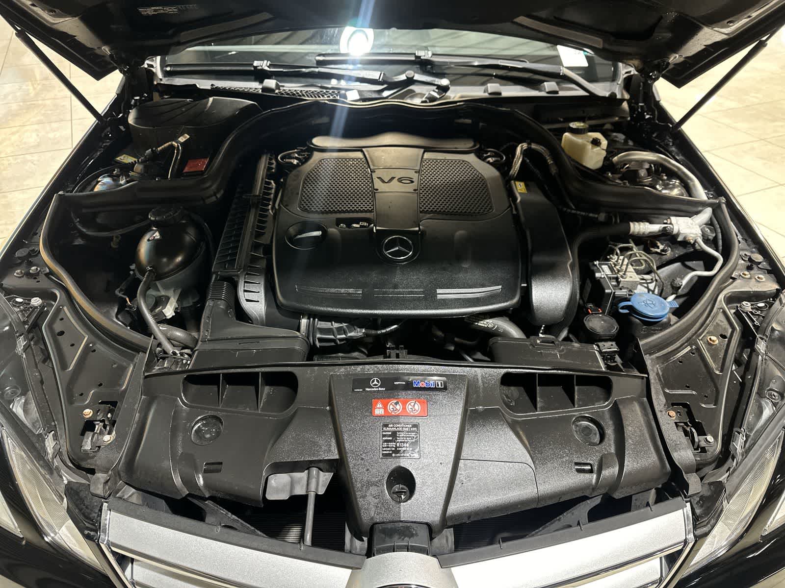 Thumbnail: 2013 Mercedes-Benz E-Class - 21