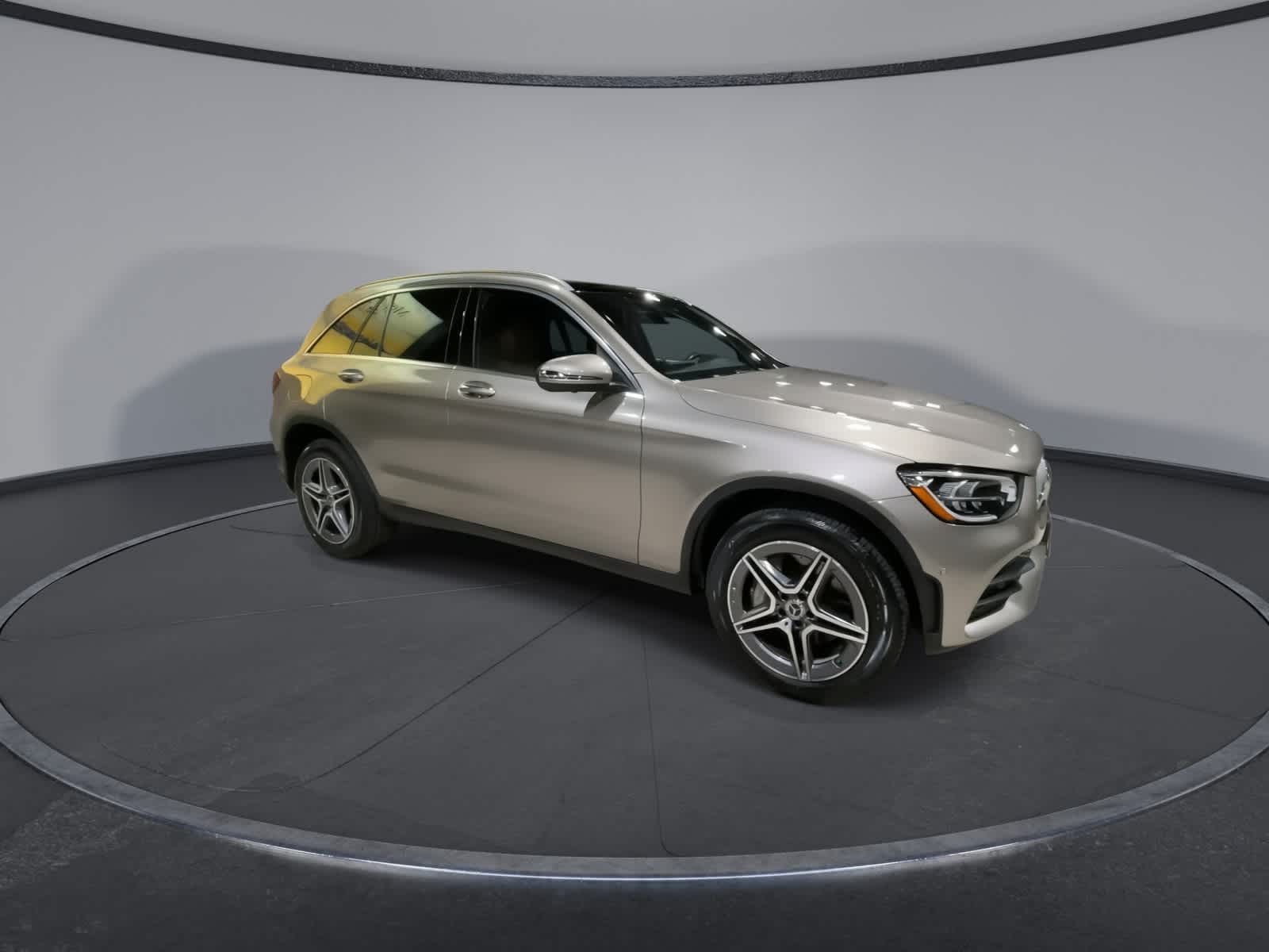 Thumbnail: 2022 Mercedes-Benz GLC - 2