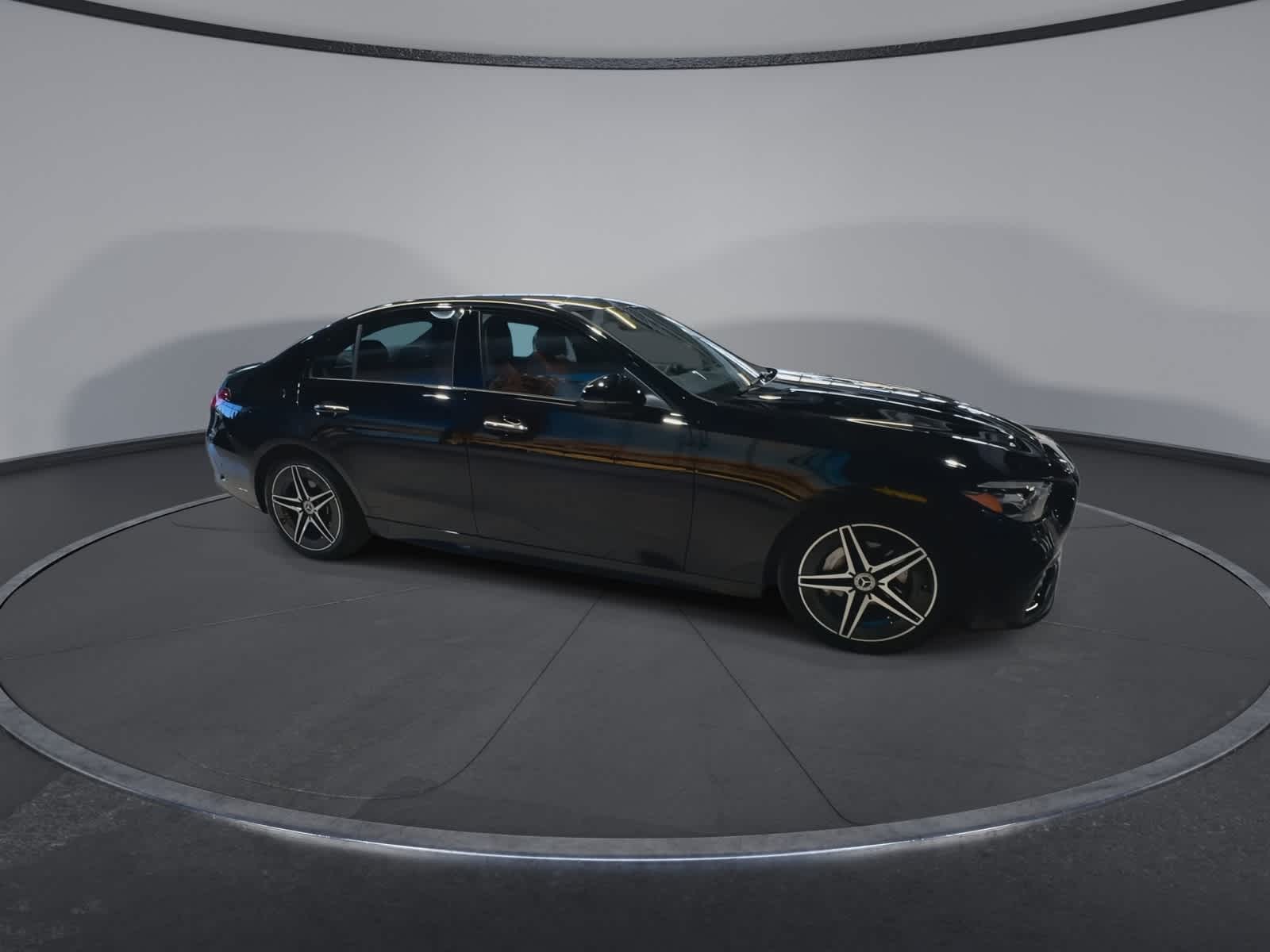 Thumbnail: 2025 Mercedes-Benz C-Class - 13