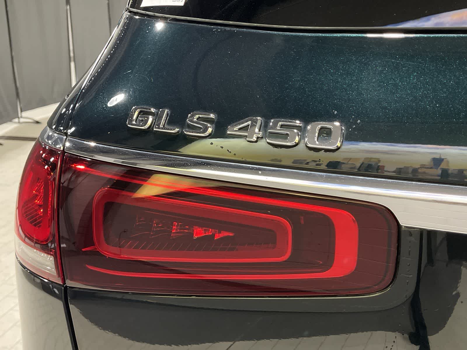 Thumbnail: 2021 Mercedes-Benz GLS - 19