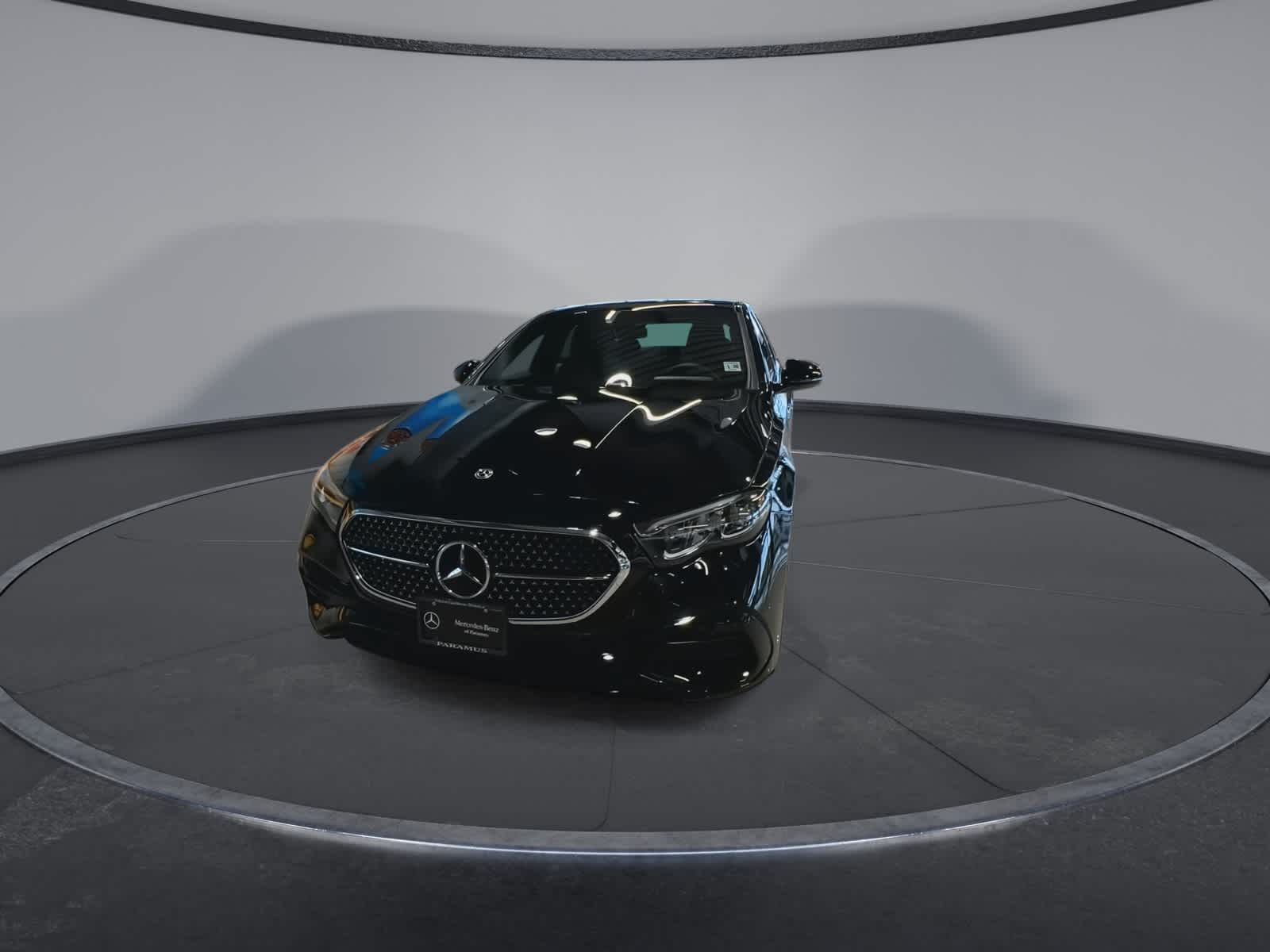 Thumbnail: 2026 Mercedes-Benz E-Class - 4