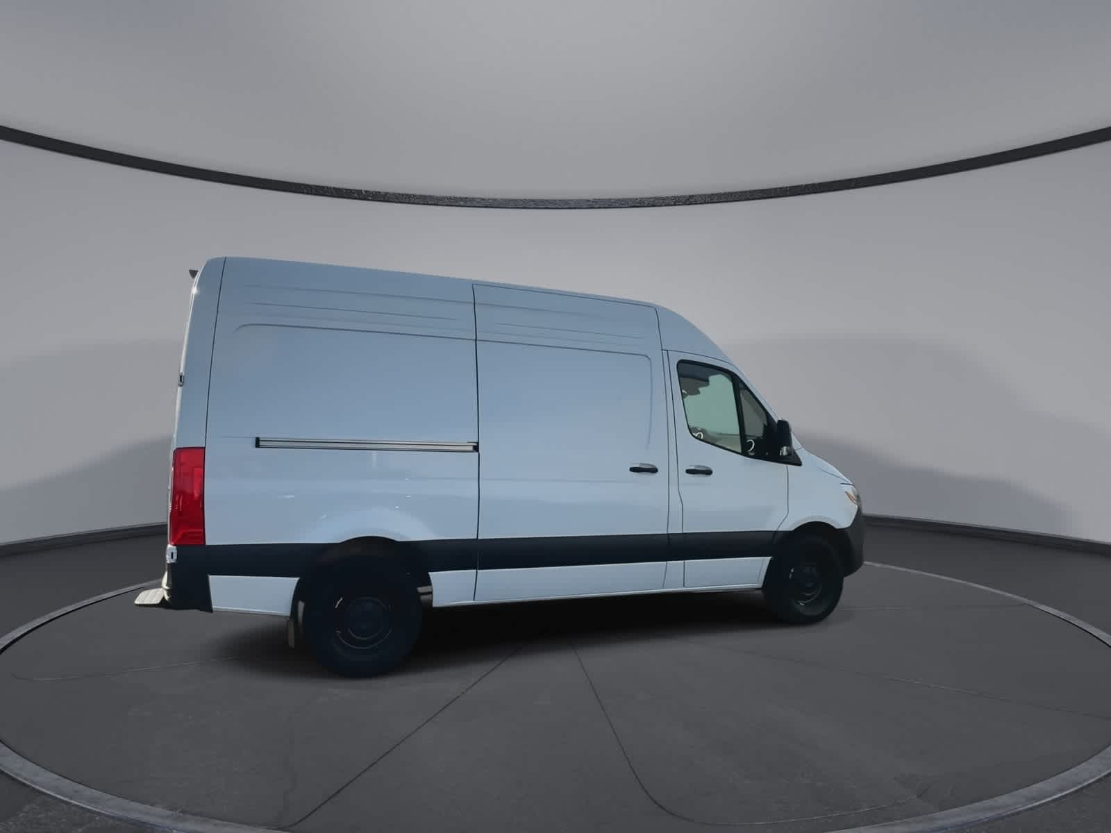 Thumbnail: 2025 Mercedes-Benz Sprinter - 12