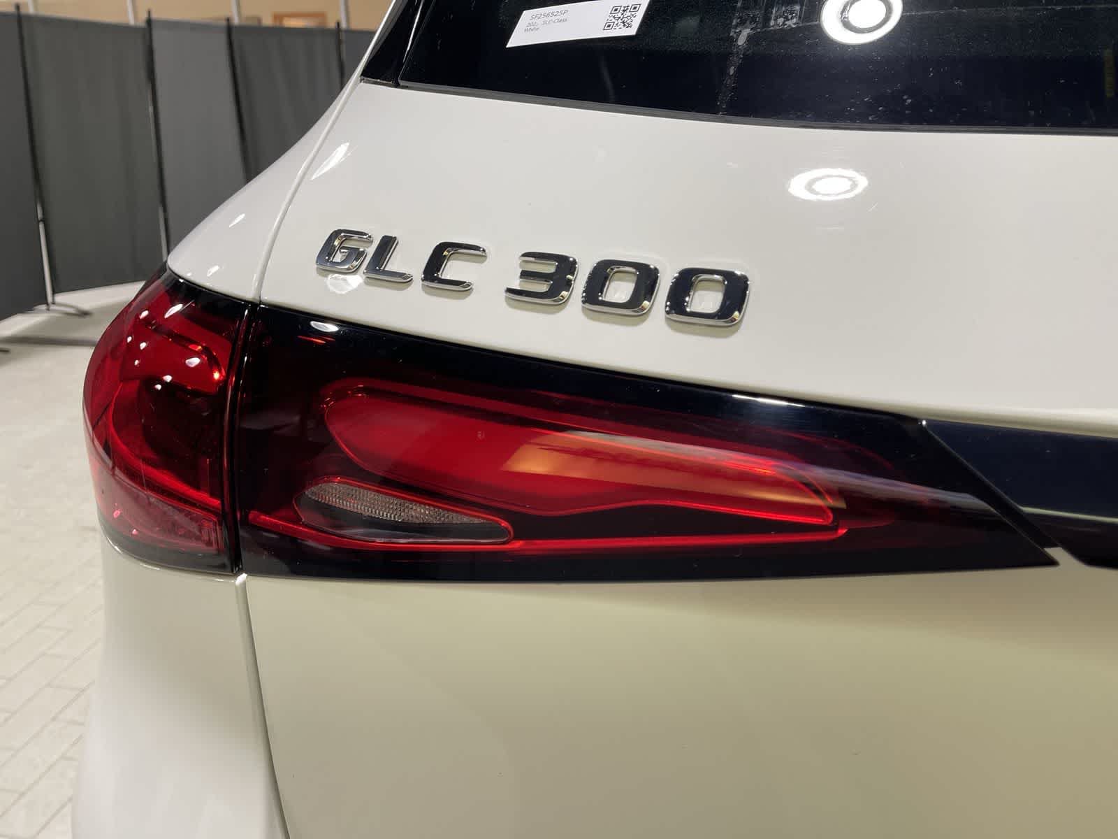 Thumbnail: 2025 Mercedes-Benz GLC - 19