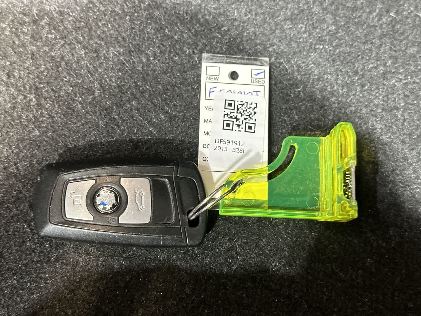 Thumbnail: 2013 BMW 3 Series - 32