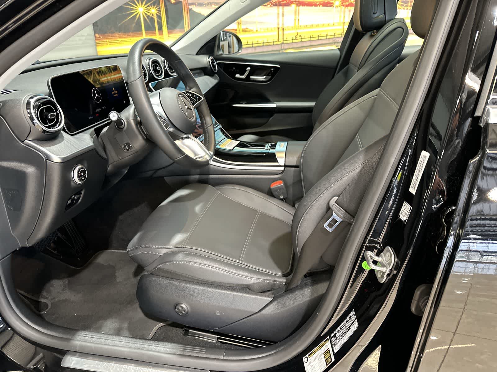 Thumbnail: 2025 Mercedes-Benz C-Class - 14