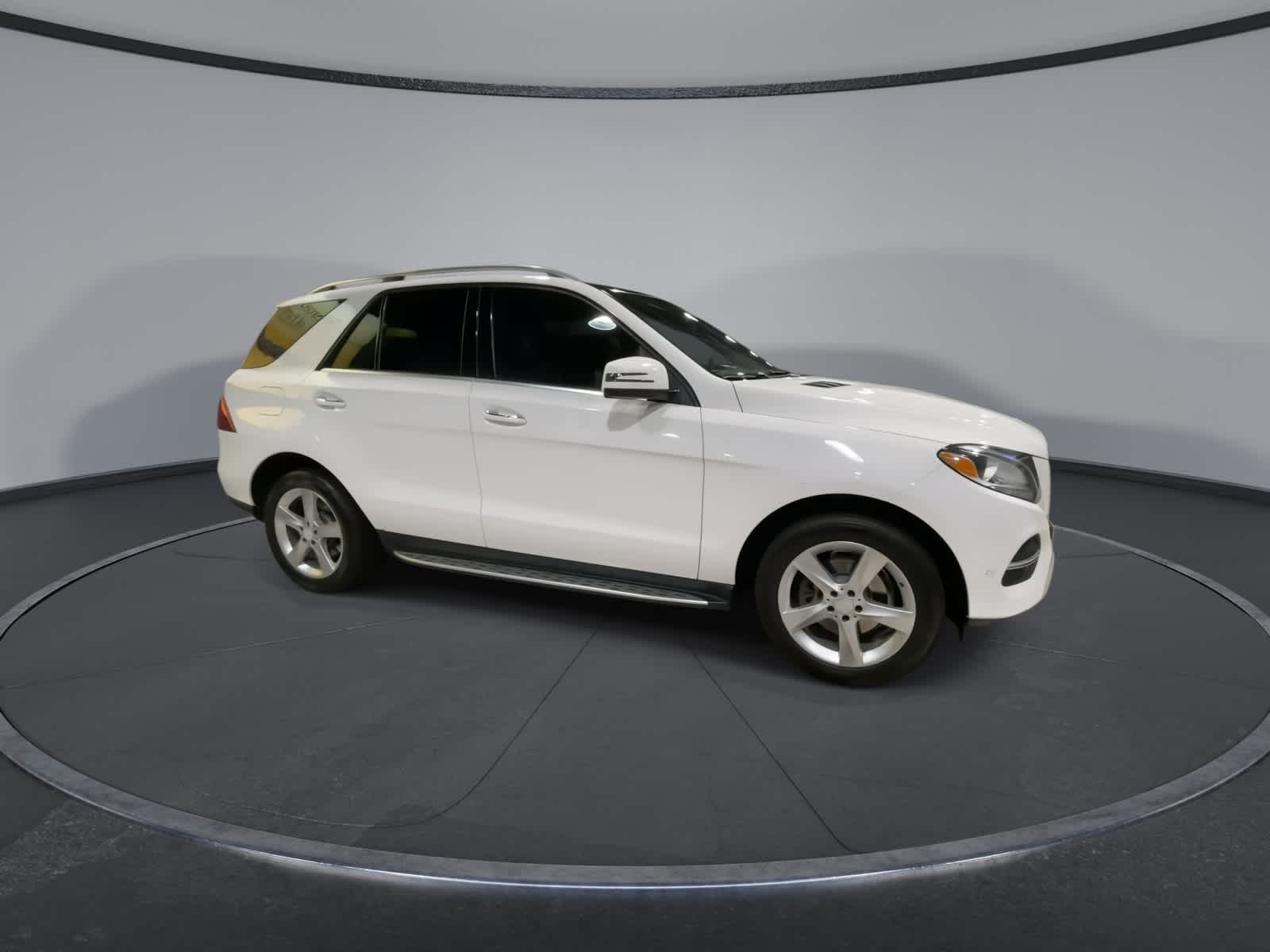 2016 Mercedes Benz GLE 350 4MATIC photo 2