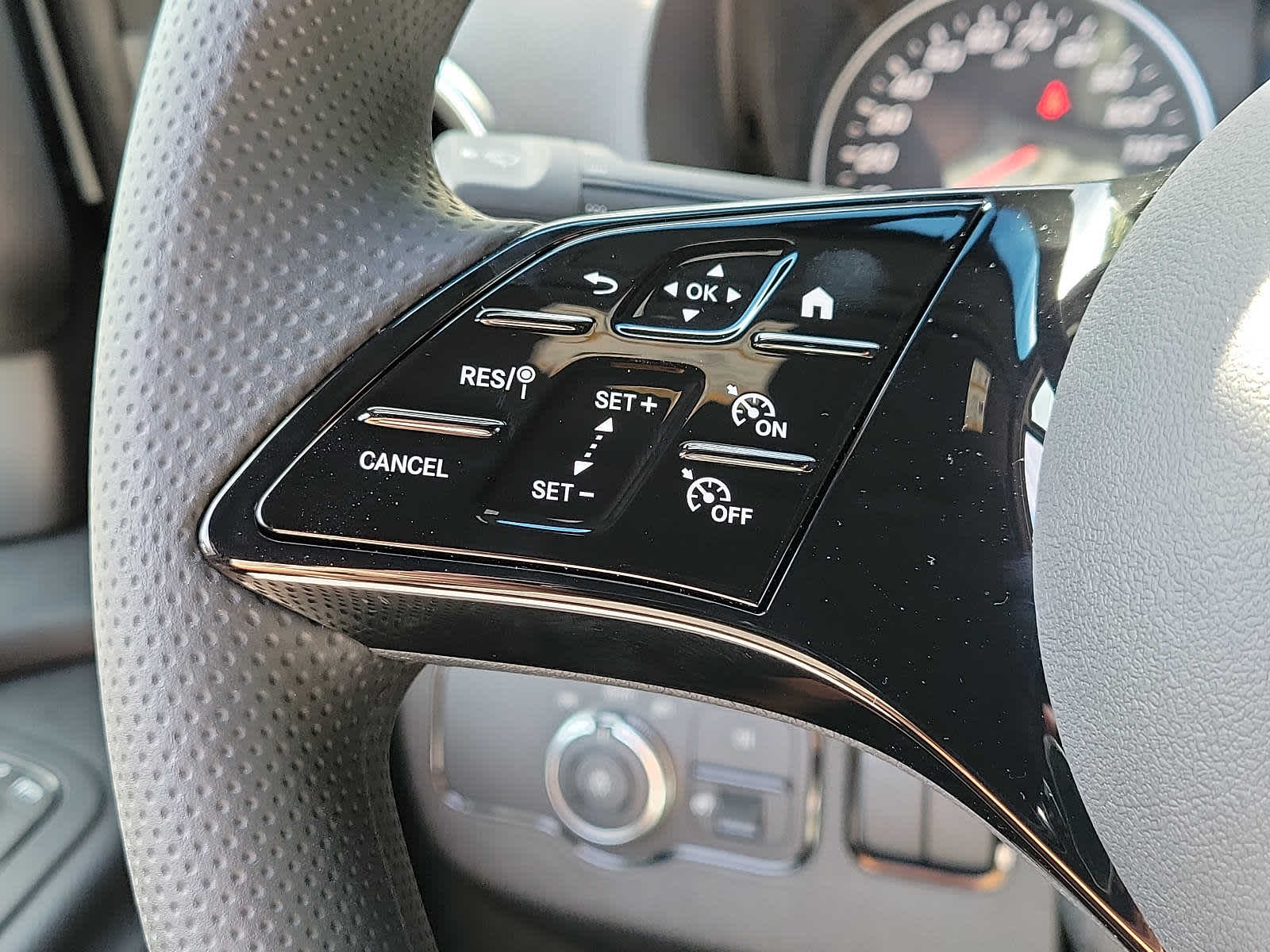 Thumbnail: 2025 Mercedes-Benz Sprinter - 10