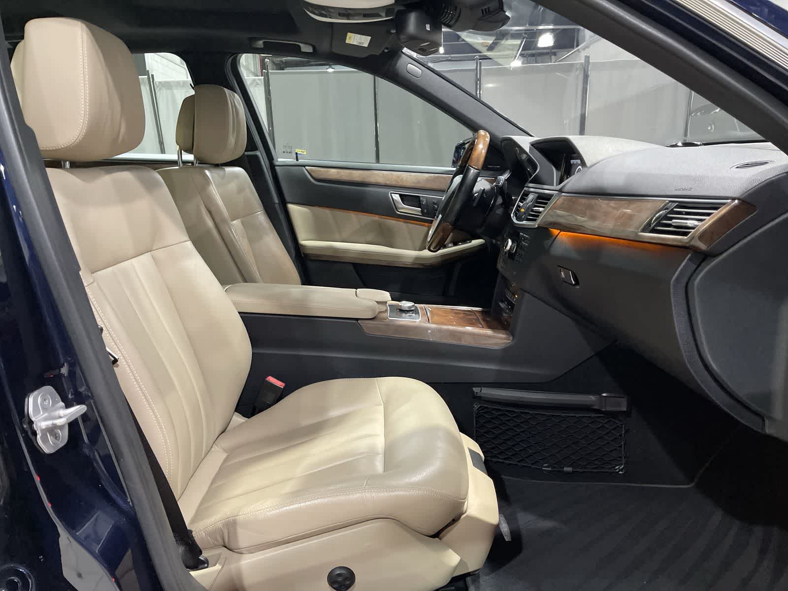 Thumbnail: 2013 Mercedes-Benz E-Class - 26