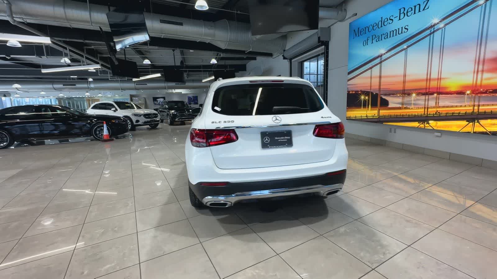 Thumbnail: 2020 Mercedes-Benz GLC - 9