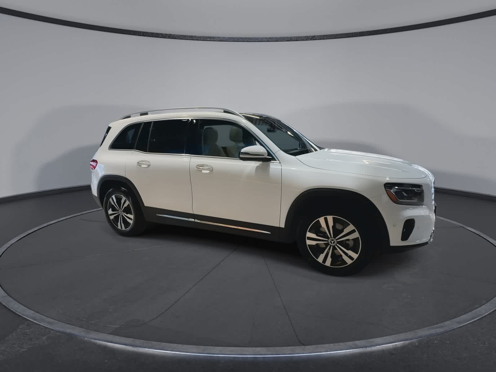 Thumbnail: 2026 Mercedes-Benz GLB - 13