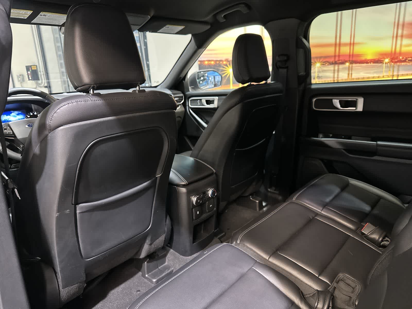 Thumbnail: 2020 Ford Explorer - 24