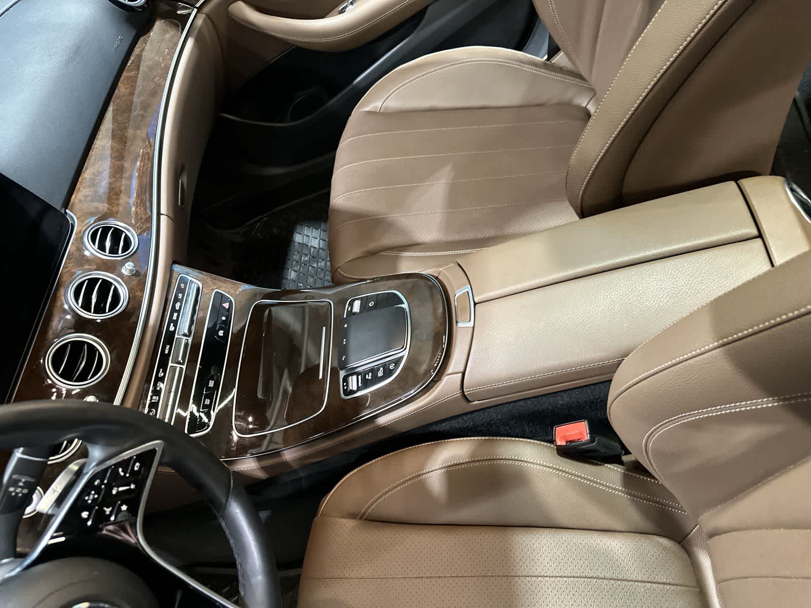 Thumbnail: 2022 Mercedes-Benz E-Class - 28