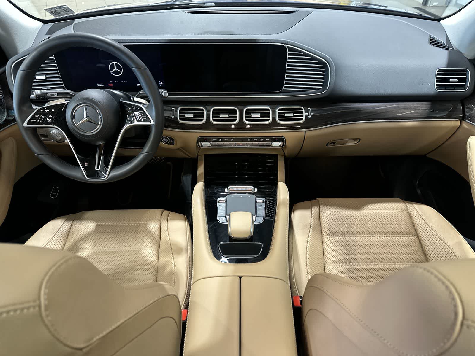 Thumbnail: 2026 Mercedes-Benz GLE - 22