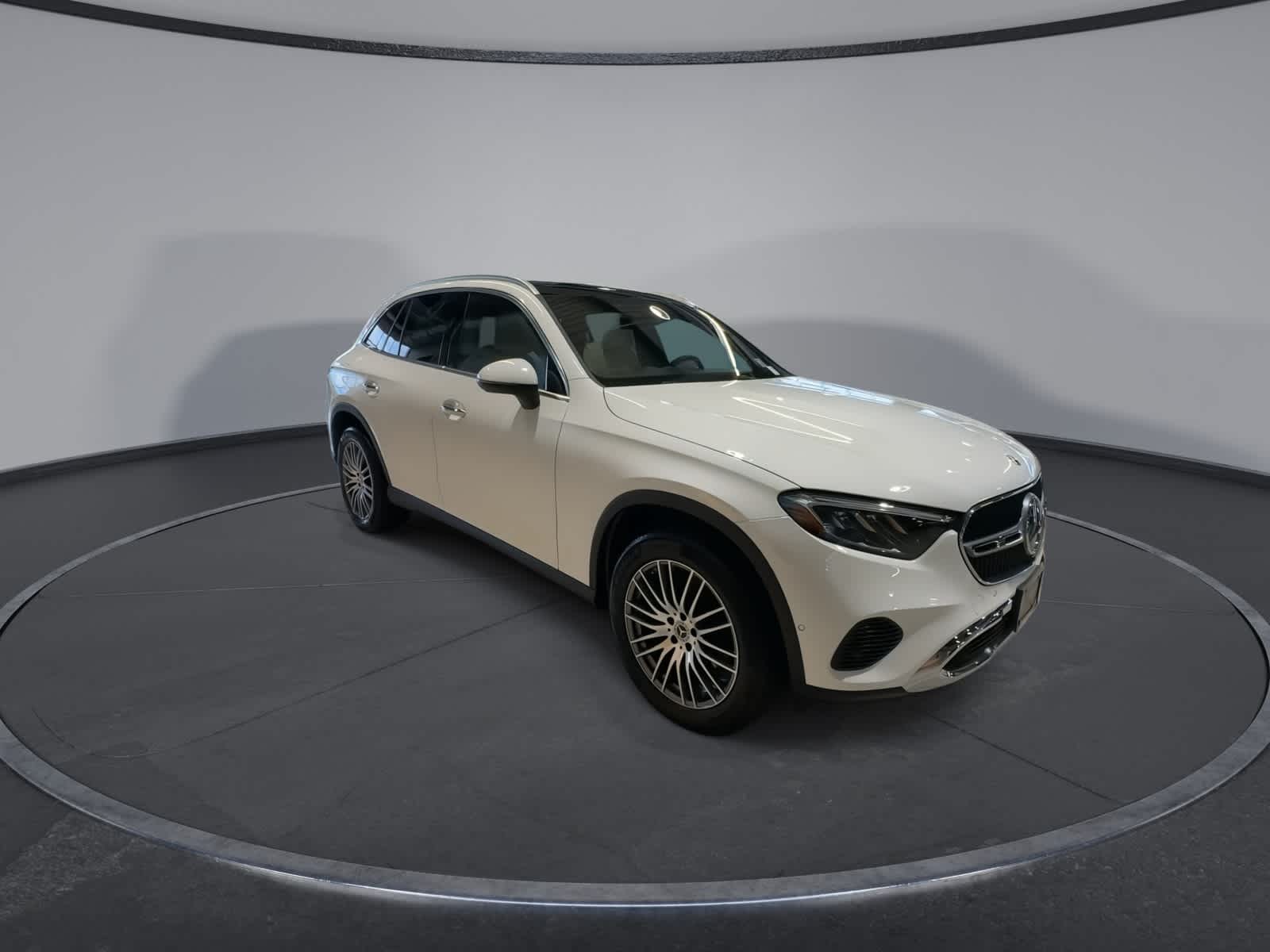 Thumbnail: 2026 Mercedes-Benz GLC - 2