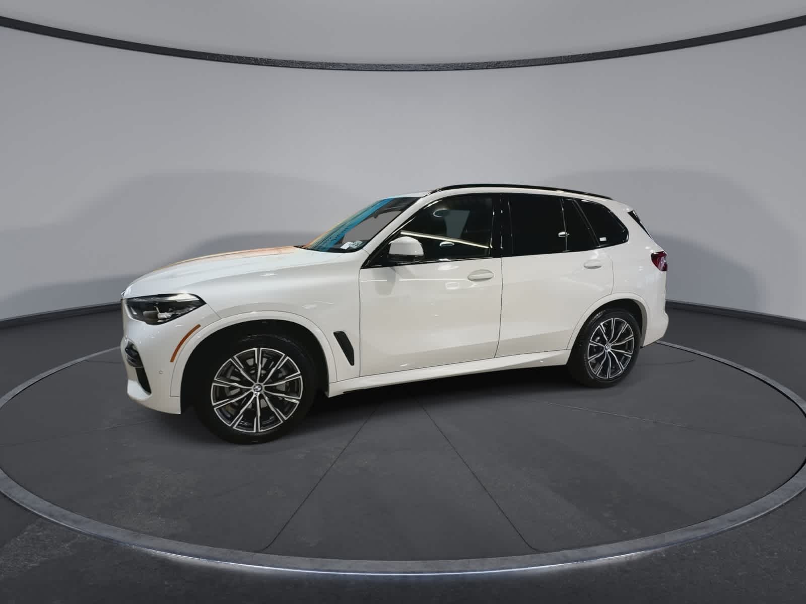 Thumbnail: 2021 BMW X5 - 6