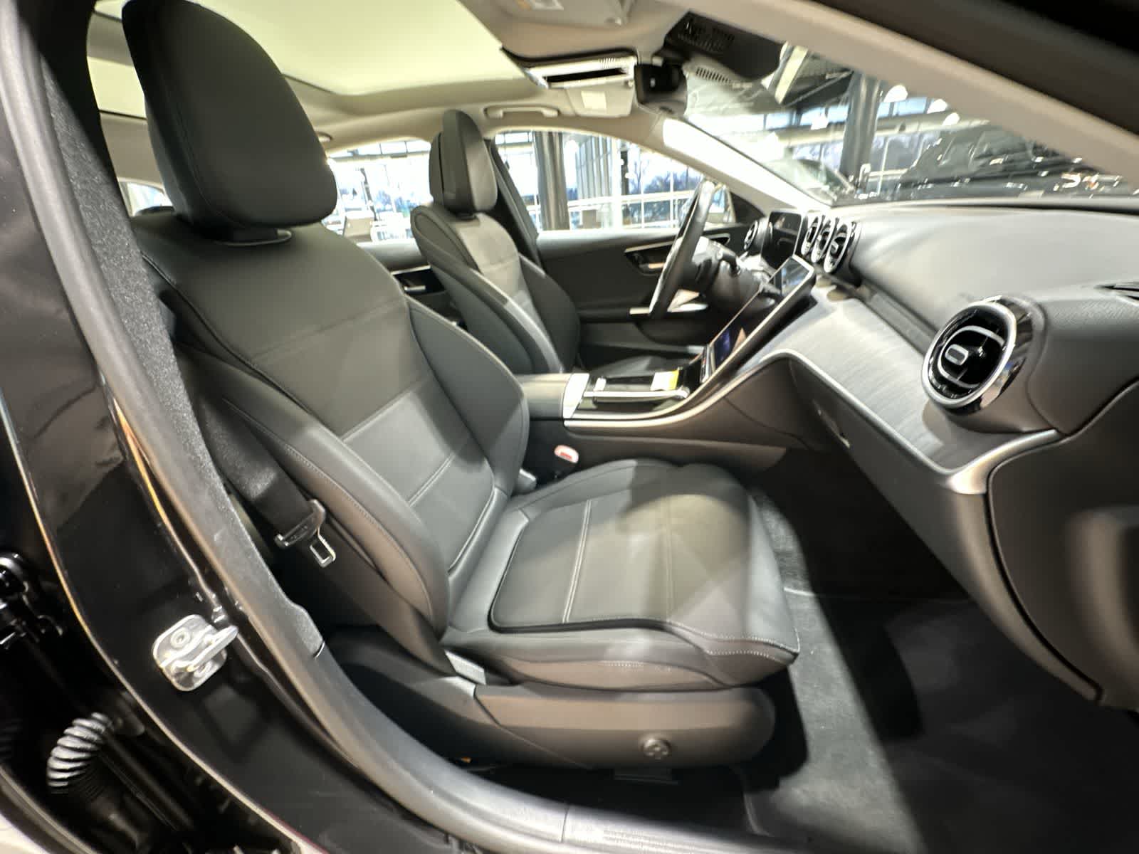 Thumbnail: 2025 Mercedes-Benz C-Class - 26