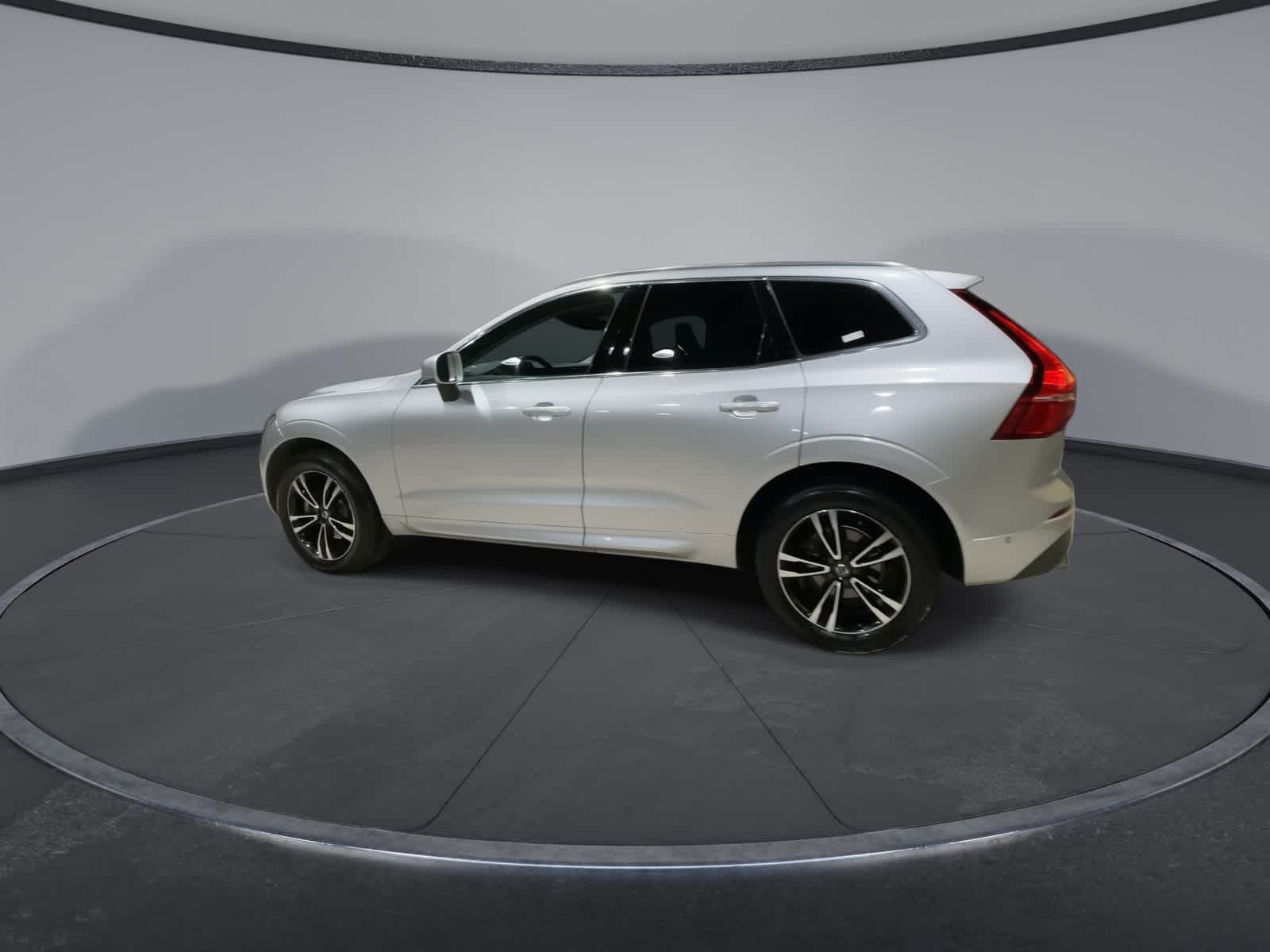 Thumbnail: 2019 Volvo XC60 - 8