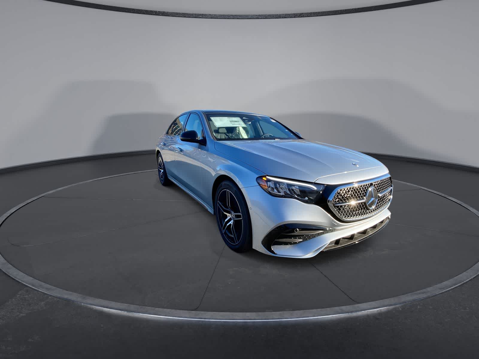 Thumbnail: 2025 Mercedes-Benz E-Class - 2