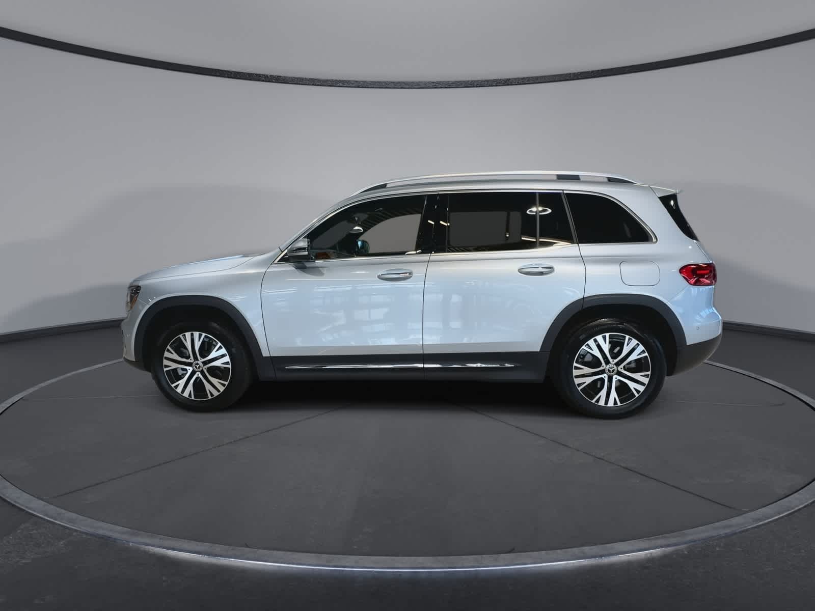 Thumbnail: 2026 Mercedes-Benz GLB - 7