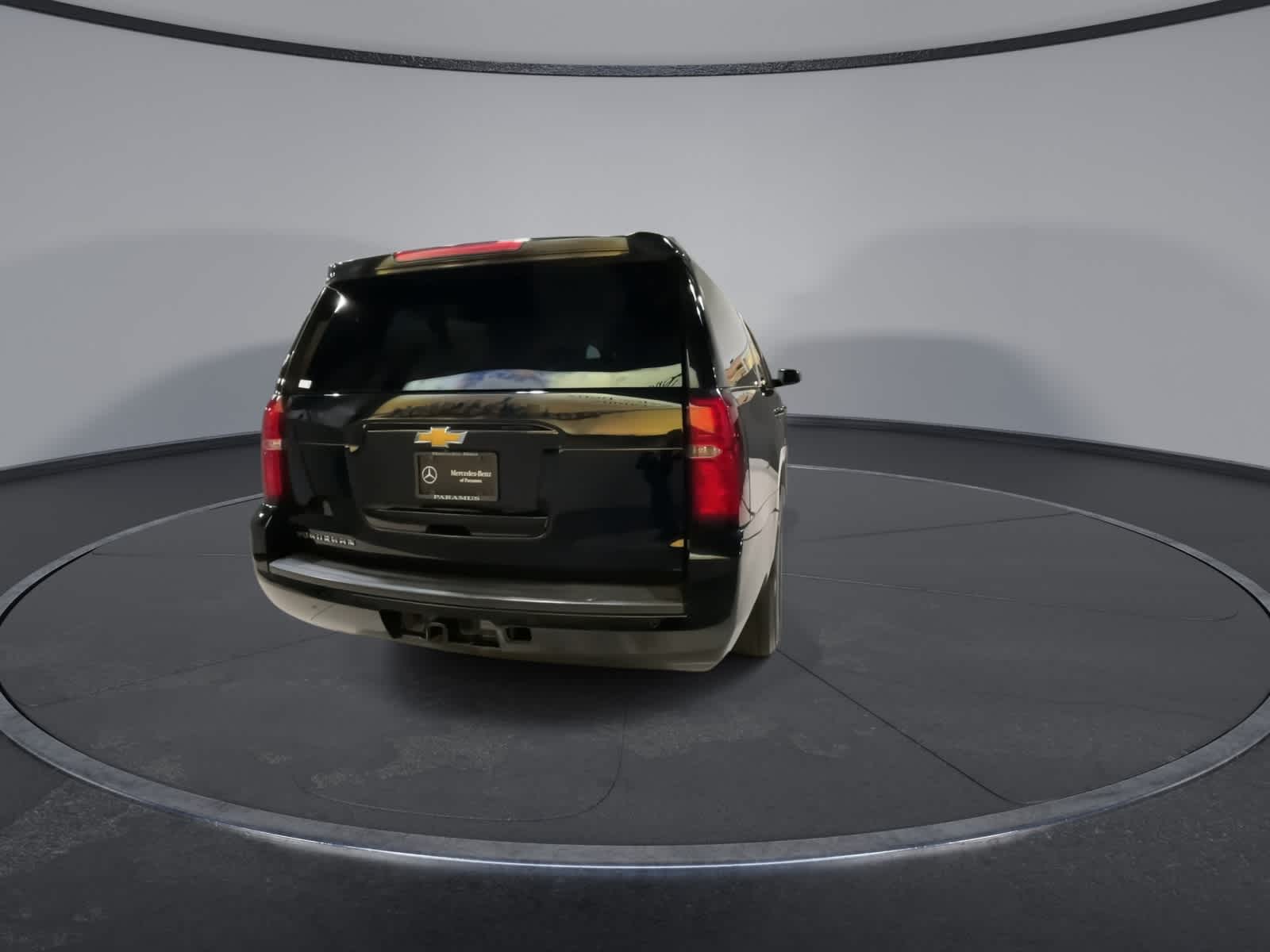 Thumbnail: 2016 Chevrolet Suburban - 11