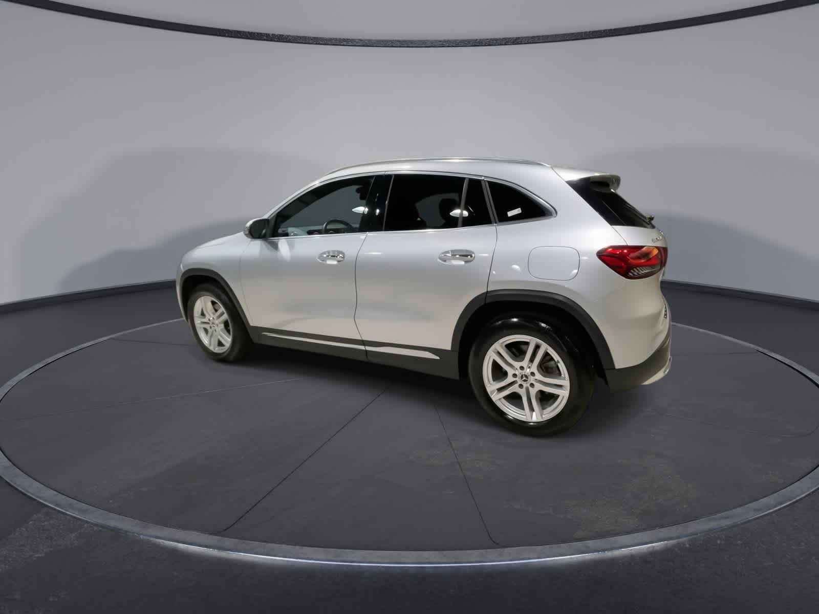 Thumbnail: 2023 Mercedes-Benz GLA - 8