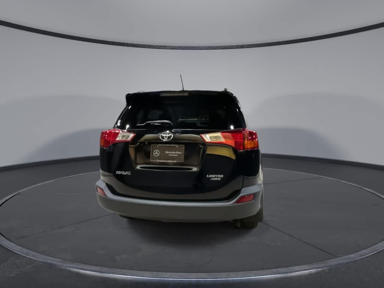 Thumbnail: 2015 Toyota RAV4 - 11