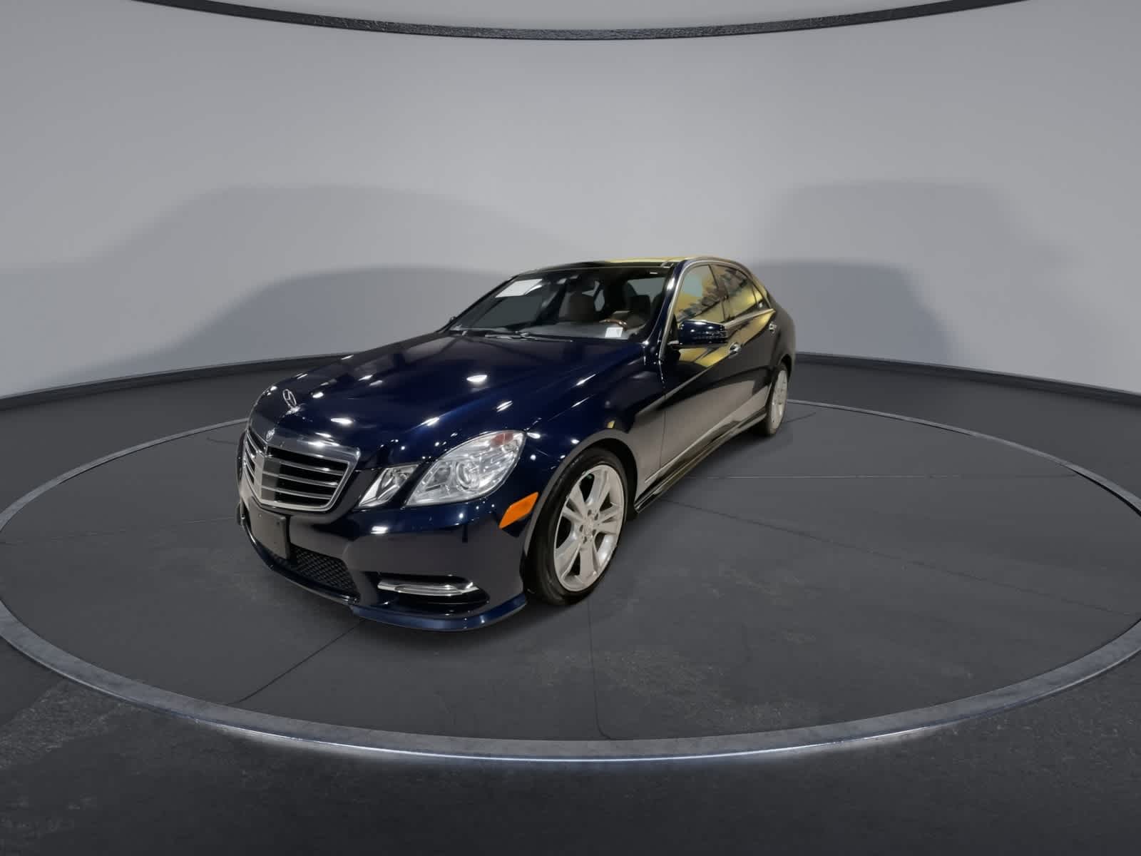 Thumbnail: 2013 Mercedes-Benz E-Class - 5